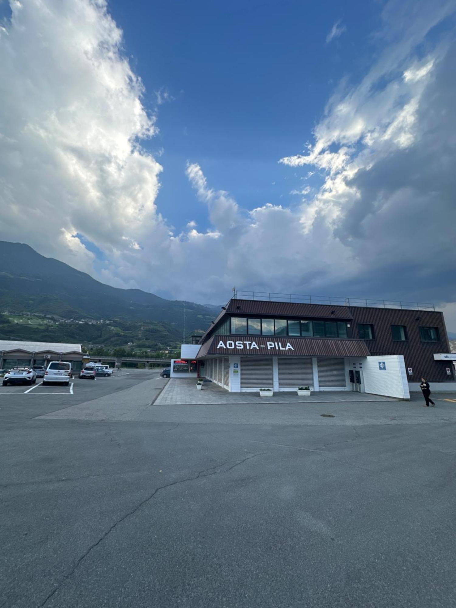 Aosta Center Holidays Apartments Экстерьер фото